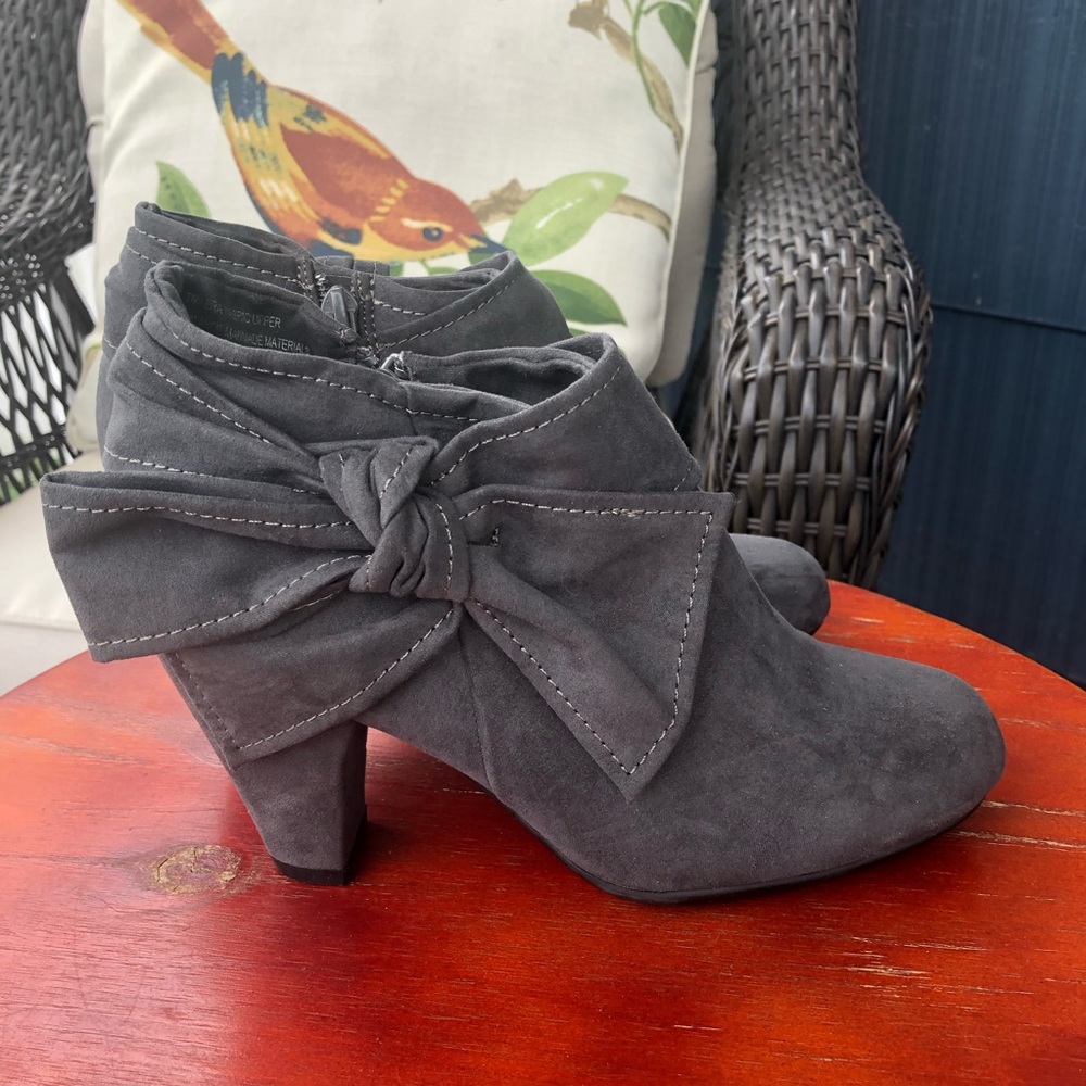 Kim Rogers Lg Bow Detail Heeled Ankle Booties 7.5